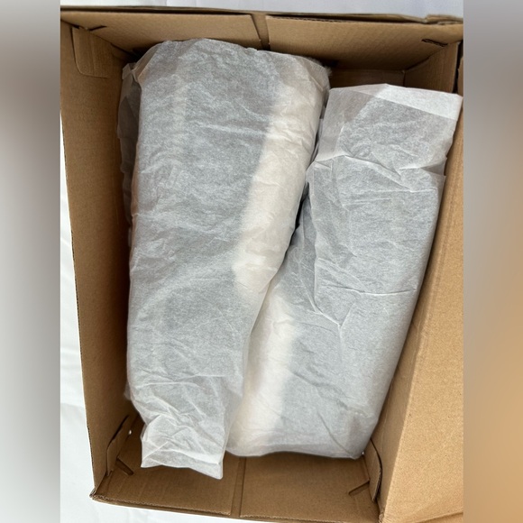 New! Clarks grey wool slippers size 8 - Picture 3 of 9